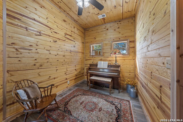 3355 Jim Brite Rd Property Photo 9