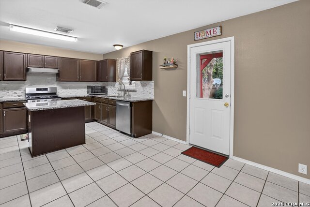 6610 Chasethorn Dr Property Photo 15