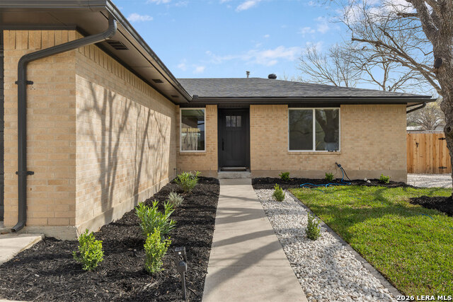 1431 Camellia Ln Property Photo 2