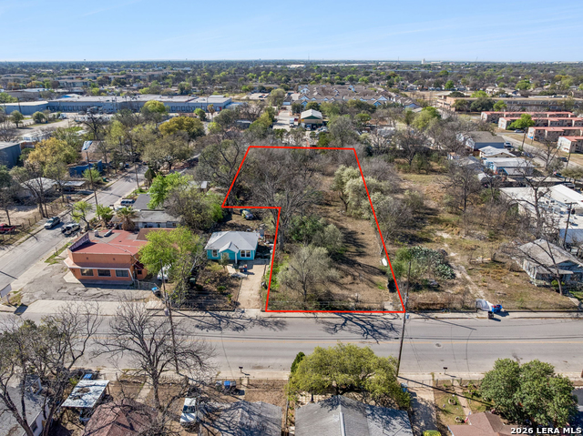 1230 Saltillo Property Photo 3