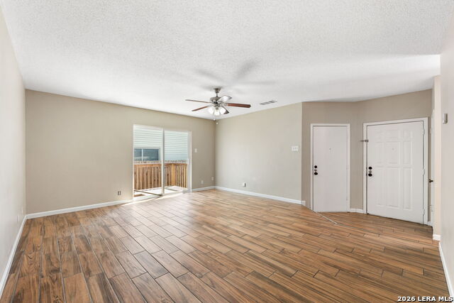 816 Meadow Stone Property Photo 5