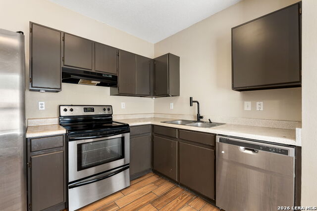 816 Meadow Stone Property Photo 12