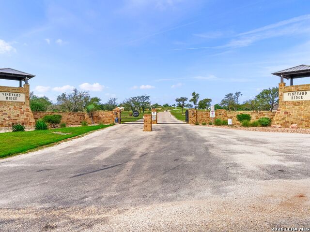 339 Axis Circle Property Photo 8