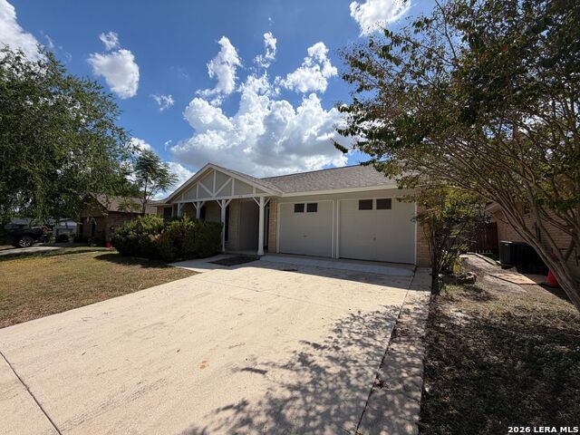 414 Jeanette Dr Property Photo 1