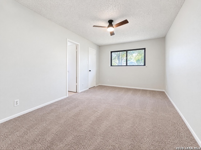 414 Jeanette Dr Property Photo 4