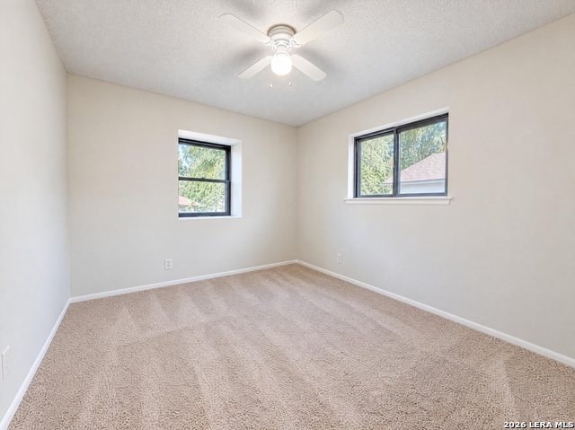 414 Jeanette Dr Property Photo 10
