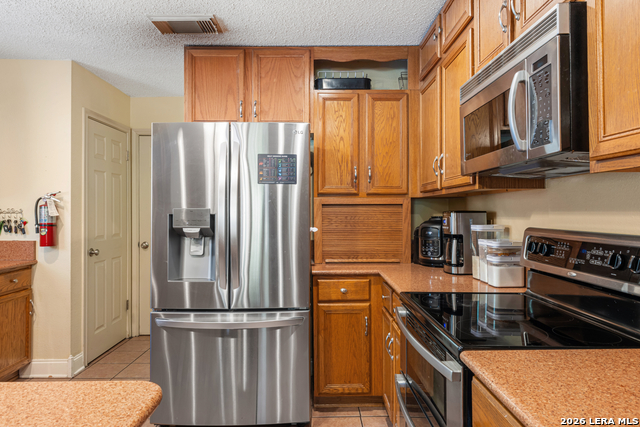 2802 Redsky Pass Property Photo 16