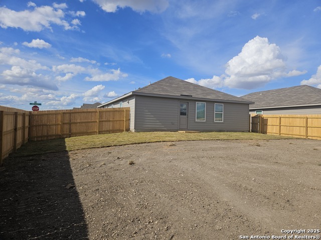 3449 Sky Pl Property Photo 3