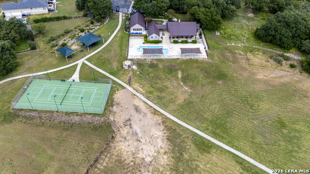 611 Shady Hollow Property Photo 38