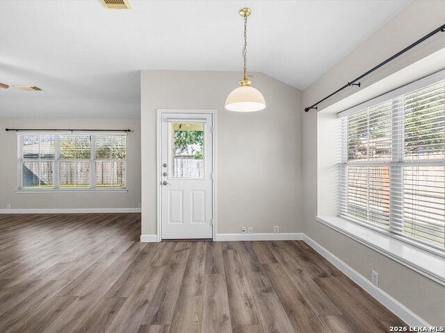 15835 Borwick Ln Property Photo 4