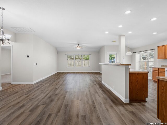 15835 Borwick Ln Property Photo 9