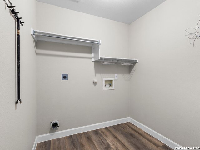 15835 Borwick Ln Property Photo 23