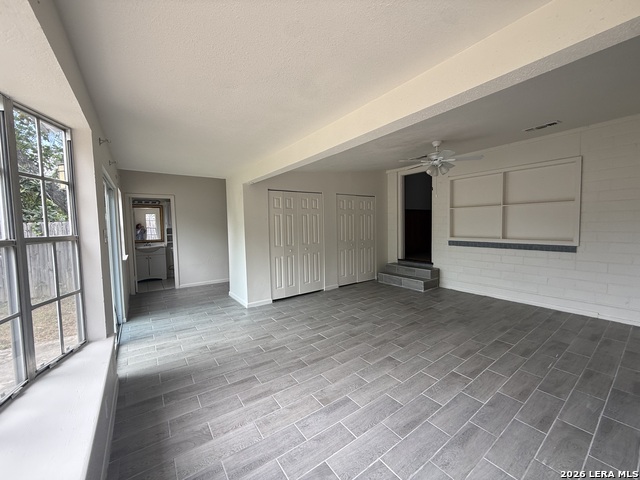 1304 Vanderbilt St Property Photo 9