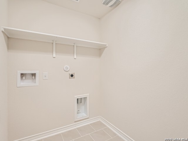 12015 Emerald Shore Property Photo 26