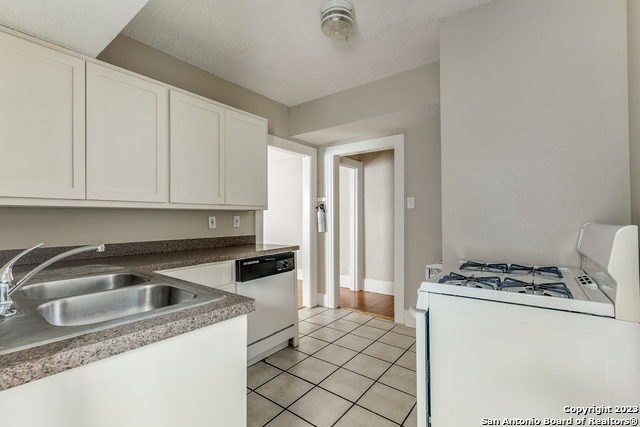 506 Fulton Ave Property Photo 8