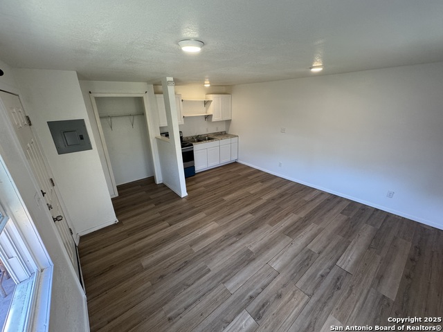 411 Cincinnati Property Photo 3