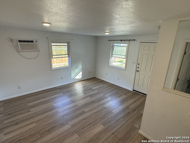 411 Cincinnati Property Photo 6