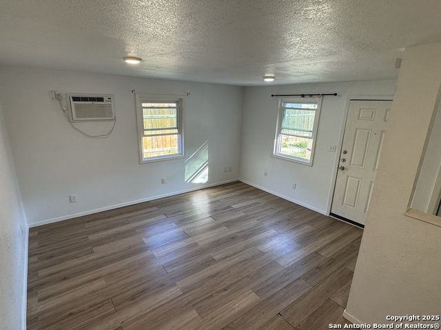 411 Cincinnati Property Photo 7