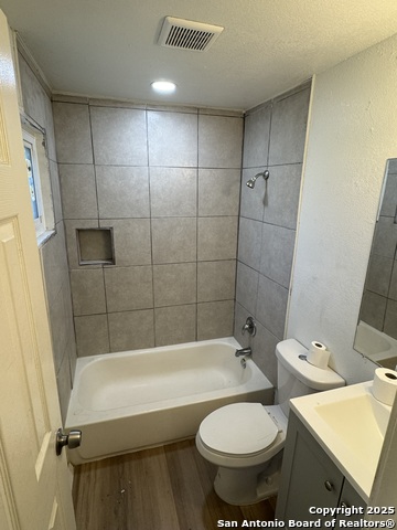 411 Cincinnati Property Photo 8