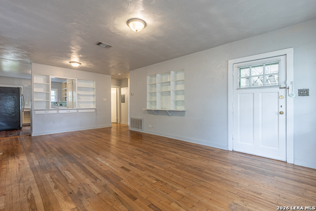 455 Magazine Ave Property Photo 8