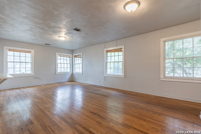 455 Magazine Ave Property Photo 10