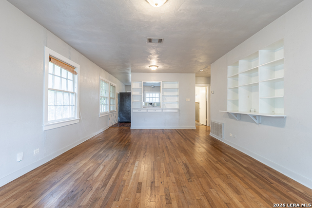 455 Magazine Ave Property Photo 12
