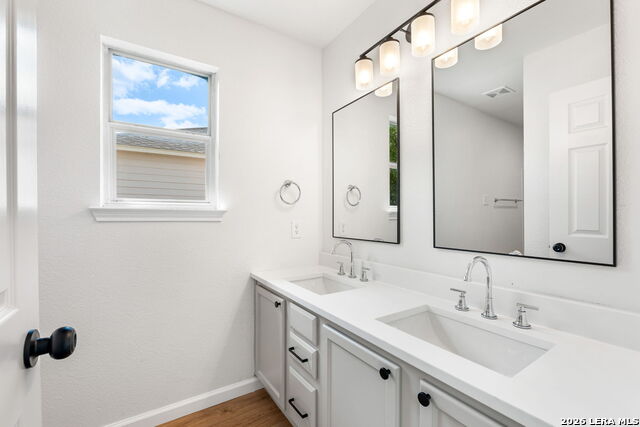 2835 Seascape Ln Property Photo 17