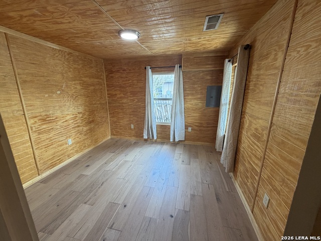 135 Nancy Pl Property Photo 4