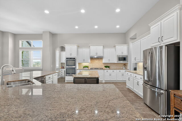 28827 Balcones Crk Property Photo 11