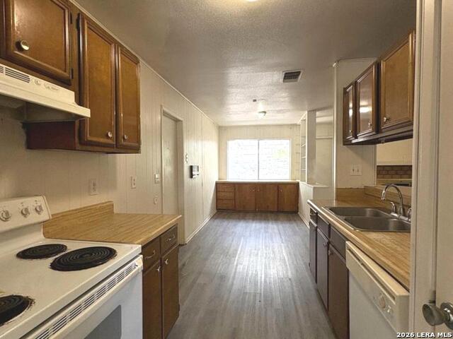 4319 Las Cruces St Property Photo 7