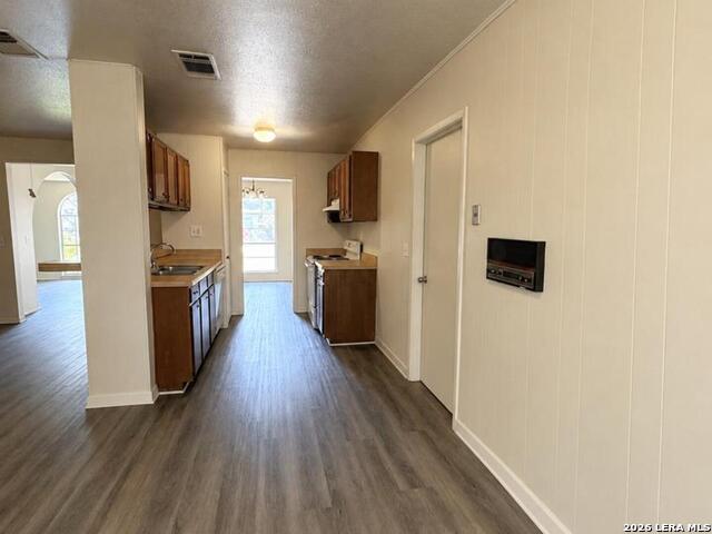 4319 Las Cruces St Property Photo 9