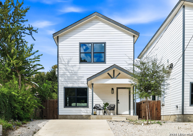 139 Vine St Property Photo 1