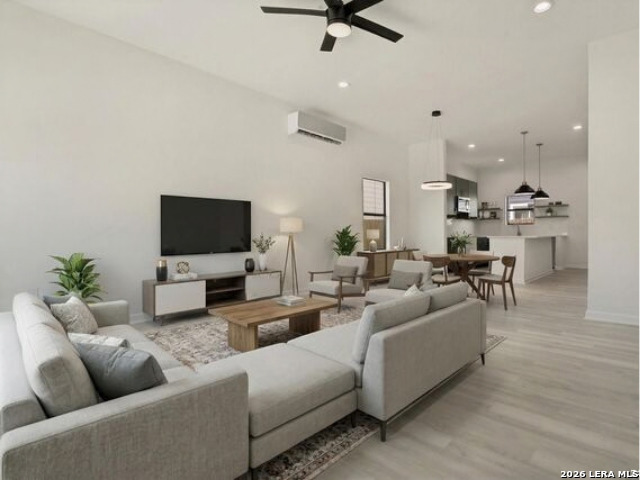 139 Vine St Property Photo 3