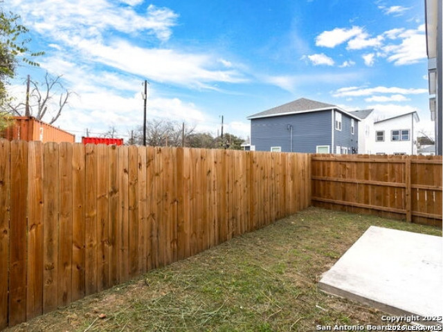 139 Vine St Property Photo 29