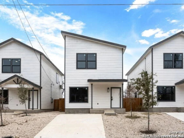 143 Vine St Property Photo 1