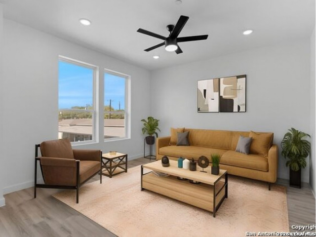 106 Bank St Property Photo 18