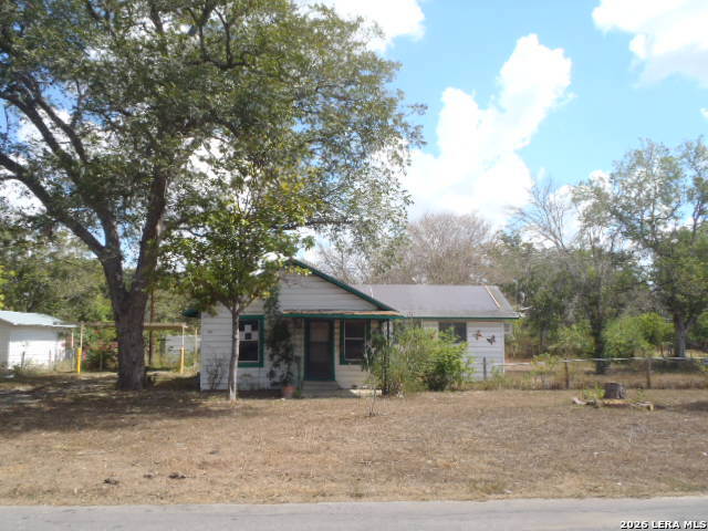 921 Pecan St Property Photo 1