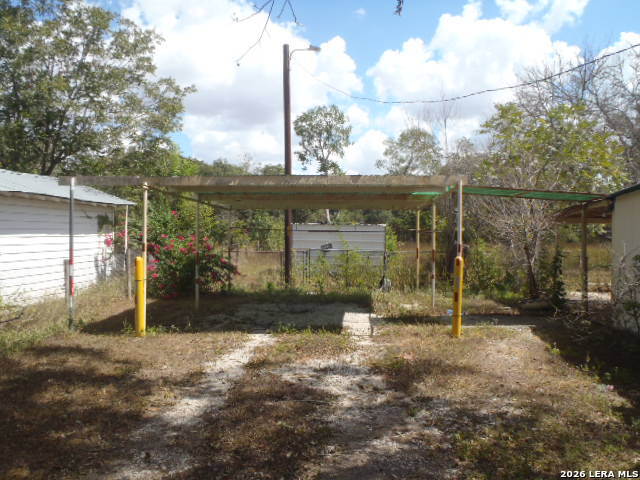 921 Pecan St Property Photo 7