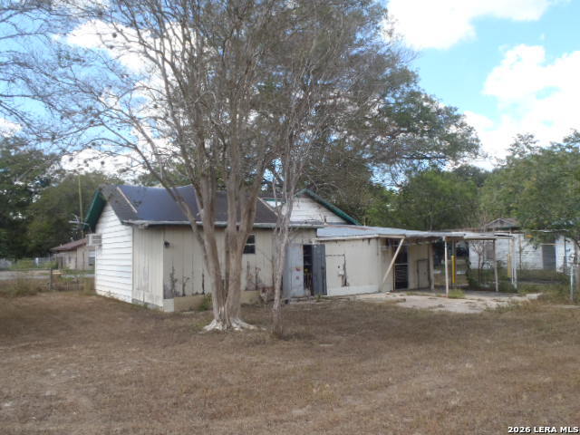 921 Pecan St Property Photo 15