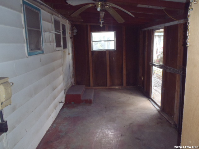 921 Pecan St Property Photo 37