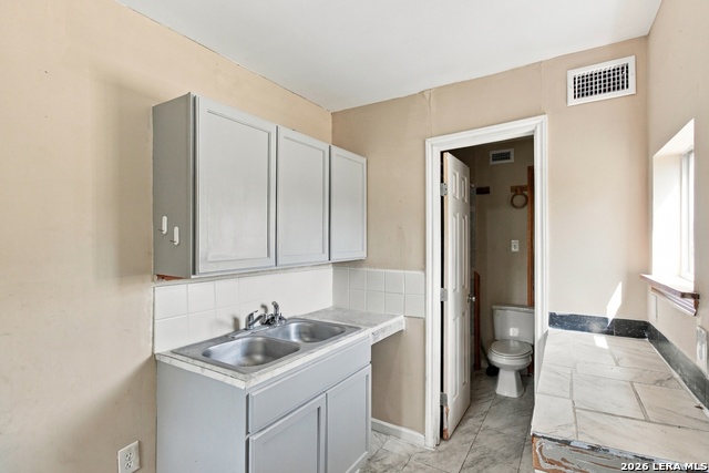 302 Mcdougal Property Photo 11