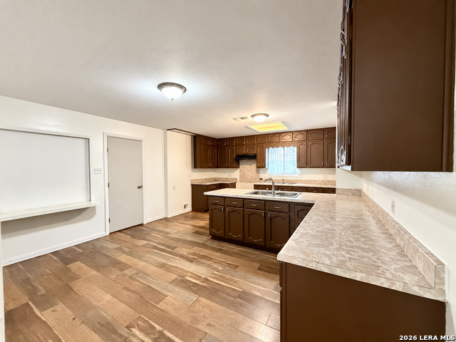 242 Locknere Ln Property Photo 6