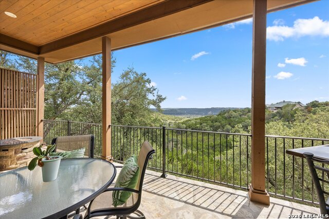 106 Hannah Ln Property Photo 1
