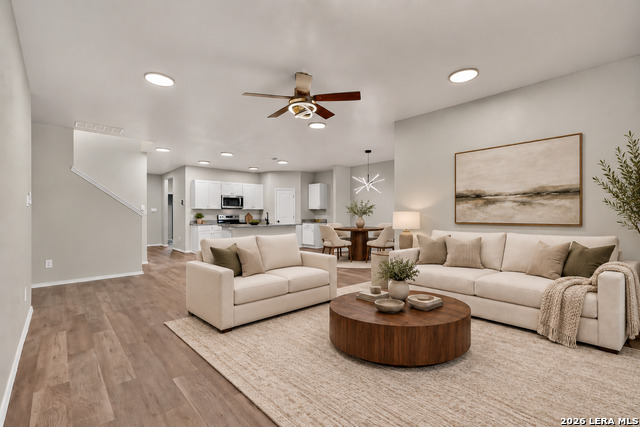 560 Chaco Loop Property Photo 6