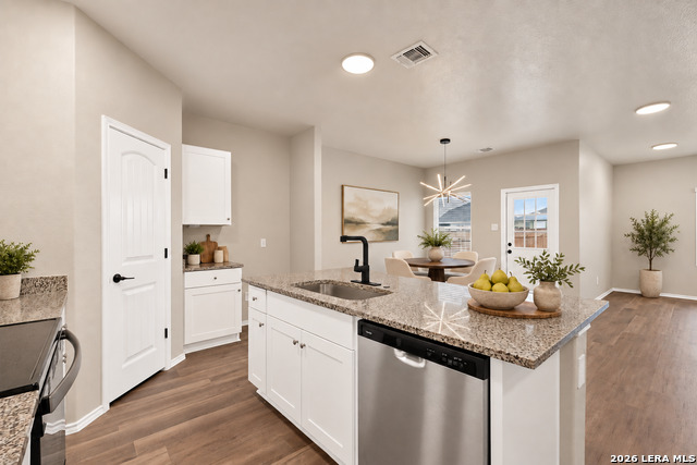 560 Chaco Loop Property Photo 10