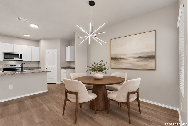 560 Chaco Loop Property Photo 13
