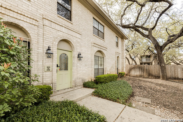 8415 Fredericksburg Property Photo 1