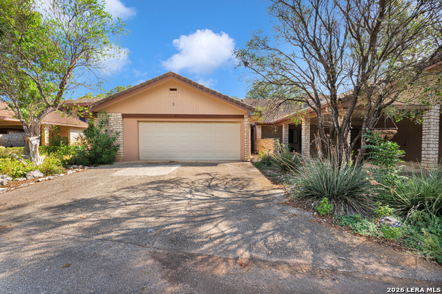 2745 Bandera Hwy Property Photo 1