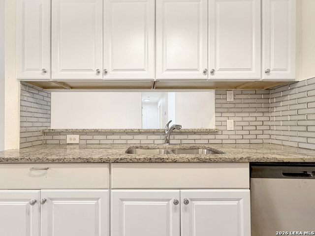 5403 Encanta St Property Photo 5