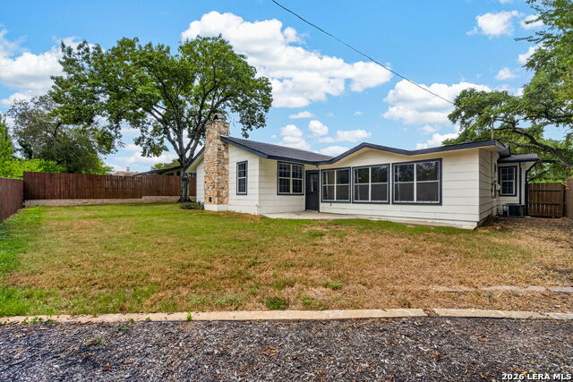426 Redcliff Dr Property Photo 23